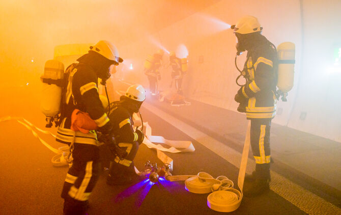 Rettungsübung im Leutenbachtunnel - Bild 12_12