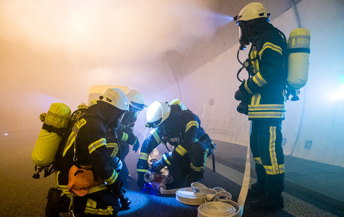 Rettungsübung im Leutenbachtunnel - Bild 13_13