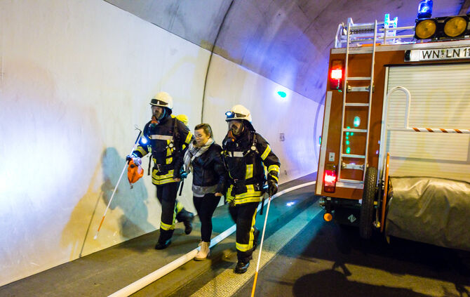 Rettungsübung im Leutenbachtunnel - Bild 25_25
