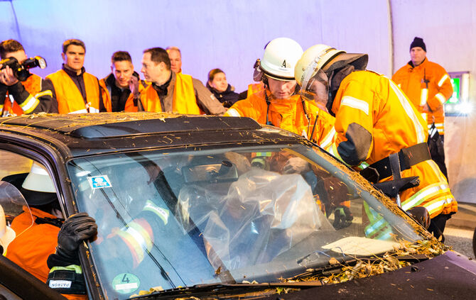 Rettungsübung im Leutenbachtunnel - Bild 38_38