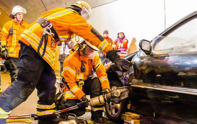 Rettungsübung im Leutenbachtunnel - Bild 42_41