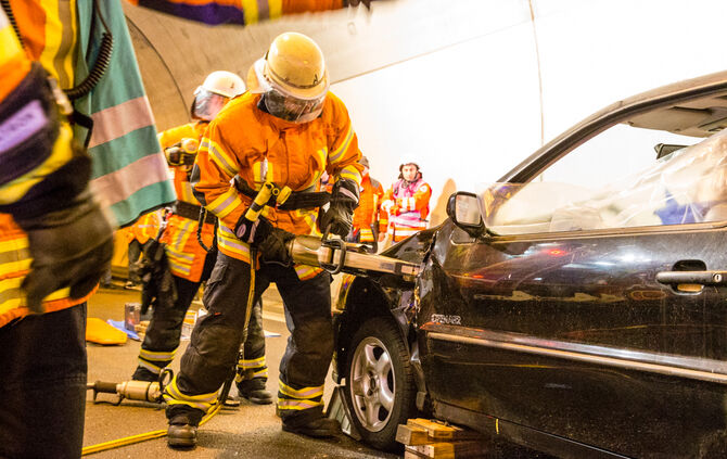 Rettungsübung im Leutenbachtunnel - Bild 43_42