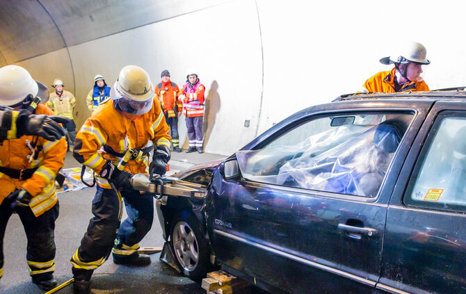 Rettungsübung im Leutenbachtunnel - Bild 44_43