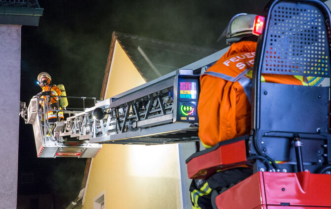 Containerbrand greift auf Haus über - Bild 08_3