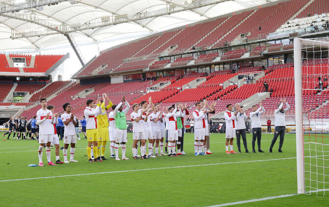 Fußball VfB Stuttgart vs. Arminia Bielefeld