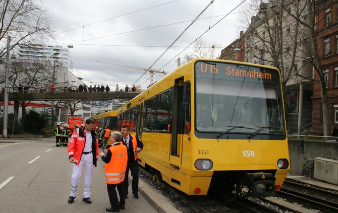 Fotoupdate Stadtbahn an Heilbronner Str entgleist_2
