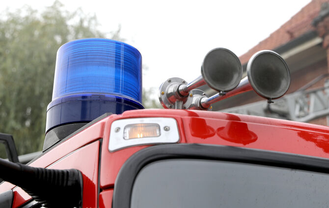 Feuerwehr Blaulicht Brand Symbol Feuerwehreinsatz Symbolbild Symbolfoto