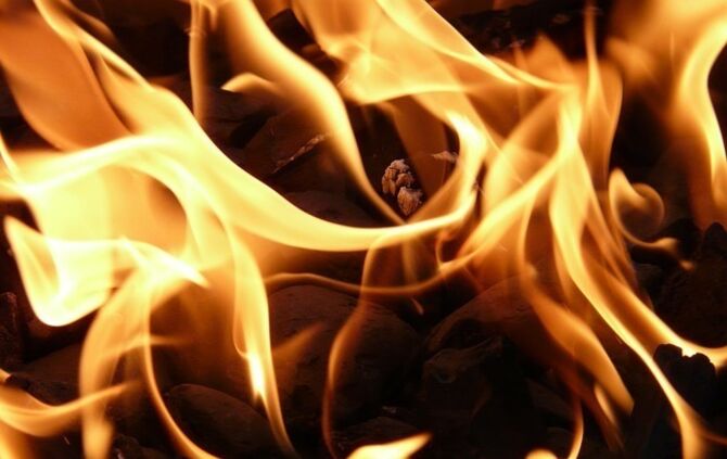 Grill Symbolbild Feuer Feuerstelle Symbol