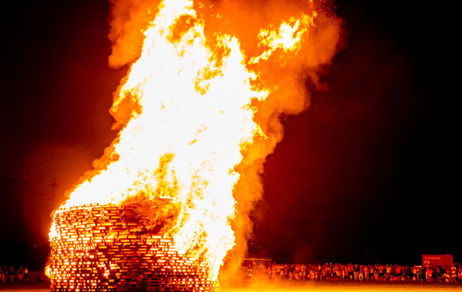 Sonnwendfeier und -feuer der Feuerwehr - Bild 15_15