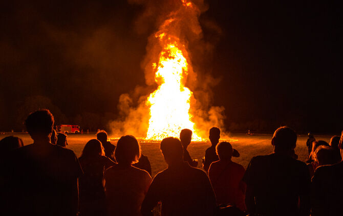 Sonnwendfeier und -feuer der Feuerwehr - Bild 28_27