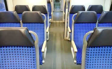 S-Bahn sbahn s bahn Bahn  Sitze Symbol Symbolbild