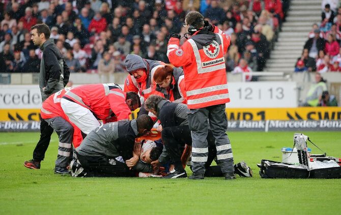 Fußball VfB Stuttgart vs. VfL Wolfsburg_0
