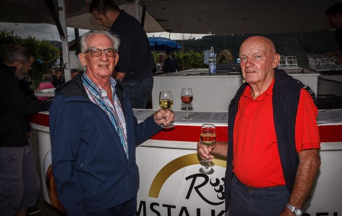 Weinprobe in den Weinbergen Ã¼ber Schnait_17