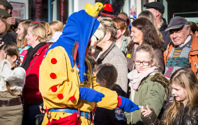 Faschingsumzug - Bild 28_27