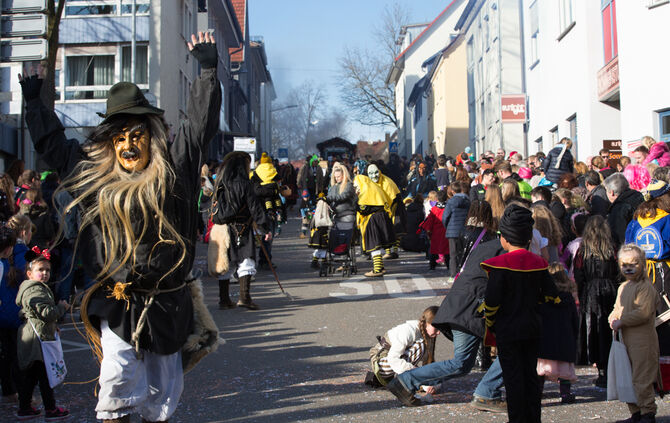 Faschingsumzug - Bild 58_57