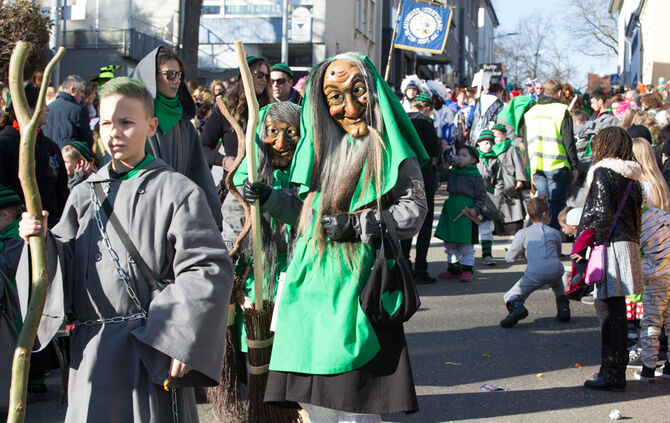 Faschingsumzug - Bild 64_63