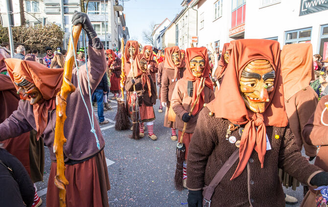 Faschingsumzug - Bild 85_84