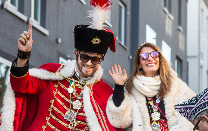 Faschingsumzug - Bild 93_92