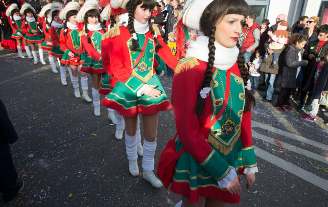 Faschingsumzug - Bild 101_100