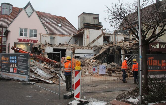 Bagger umgefallen - Bild 30_31