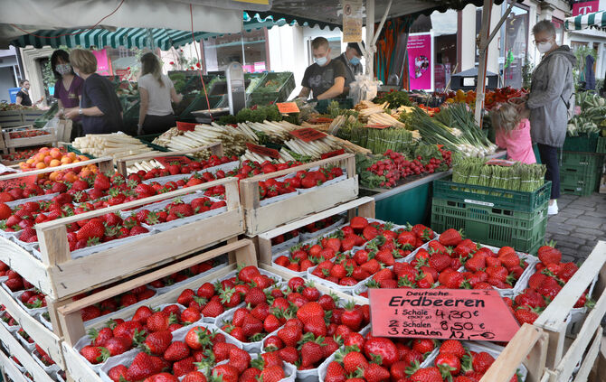 Erdbeerspargelmarkt