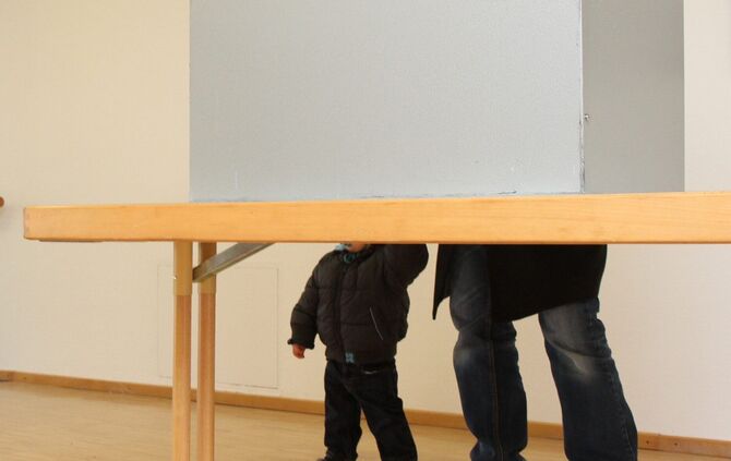 Wahl Sonntag 27-03-2011 in Grunbach -Walhlokal Bürgerhaus