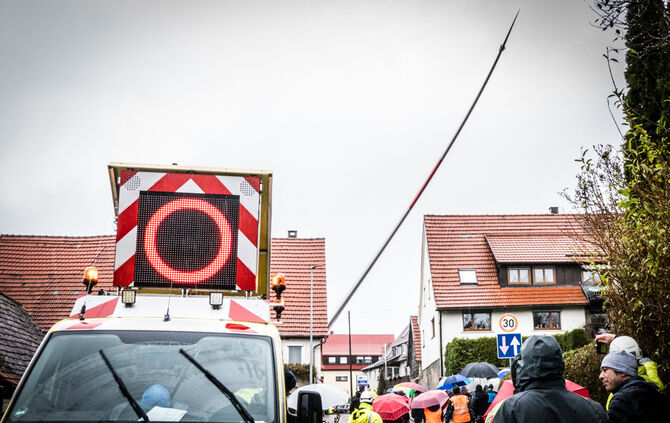 Windradtransport zur Winradbaustelle, Goldboden, Winterbach, 21.11.2017.