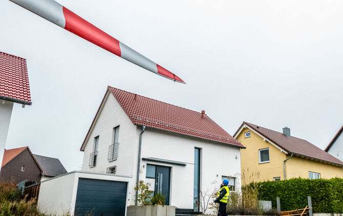 Windradtransport zur Winradbaustelle, Goldboden, Winterbach, 21.11.2017.