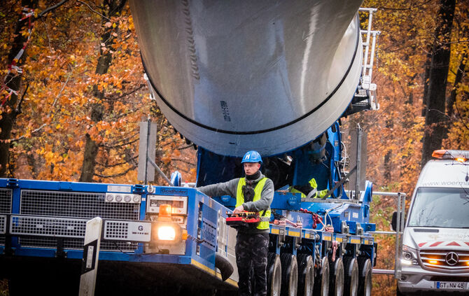 Windradtransport zur Winradbaustelle, Goldboden, Winterbach, 21.11.2017.