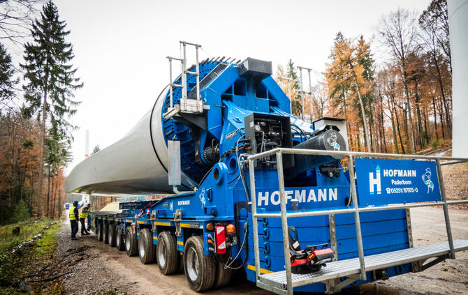 Windradtransport zur Winradbaustelle, Goldboden, Winterbach, 21.11.2017.