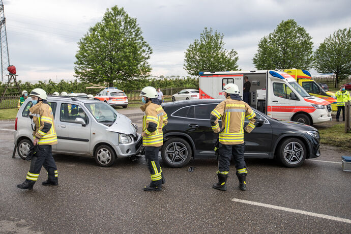 Auffahrunfall, Gotthilf-Bayh-Str., Fellbach-Schmiden, 09.06.2021.