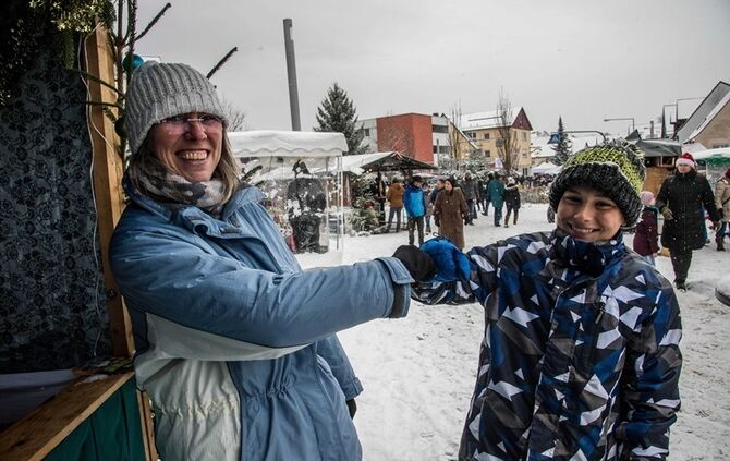 Weihnachtsmarkt in der Ortsmitte - Bild 10_9