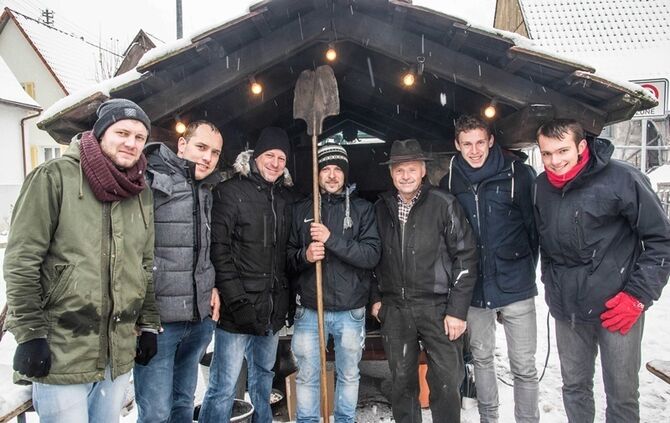 Weihnachtsmarkt in der Ortsmitte - Bild 17_16