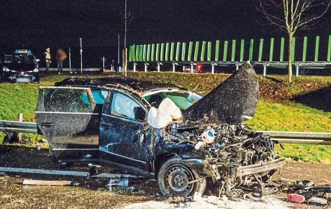 Schwerer Unfall, B 29, Ostlandstrasse, Winterbach, 08.03.2017.