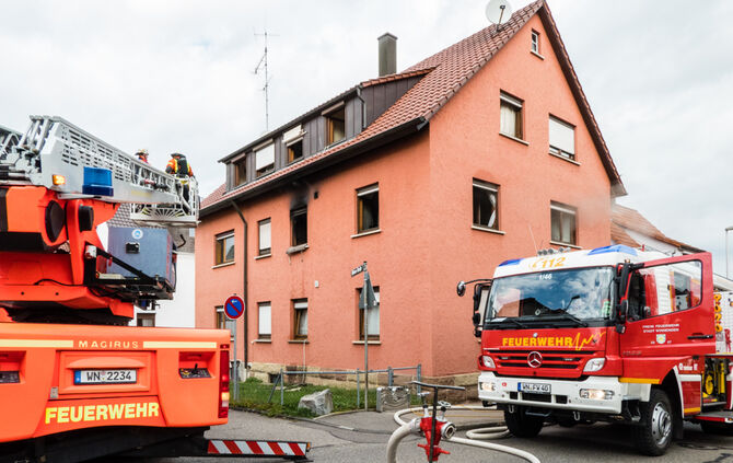 Gebäudebrand in Winnenden - Bild 15_13
