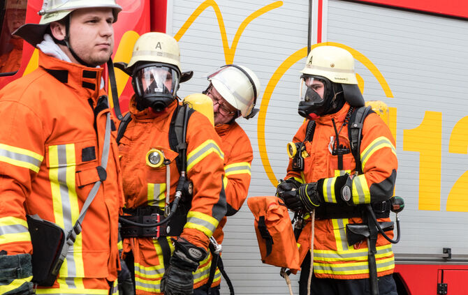 Gebäudebrand in Winnenden - Bild 10_18