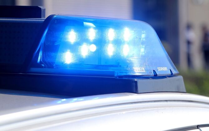 Kopie (2) von Polizei Polizeieinsatz Polizeiauto
