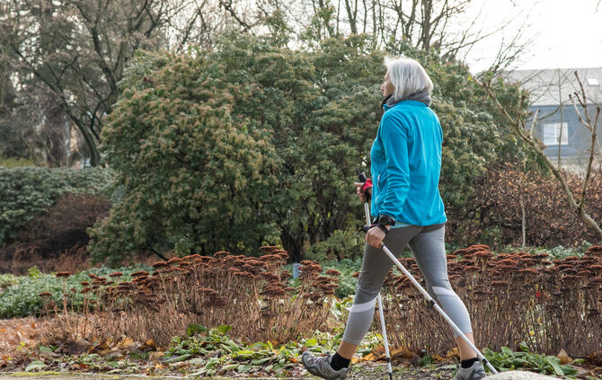 Beweglichkeit: Bei Arthrose helfen Gelenkübungen