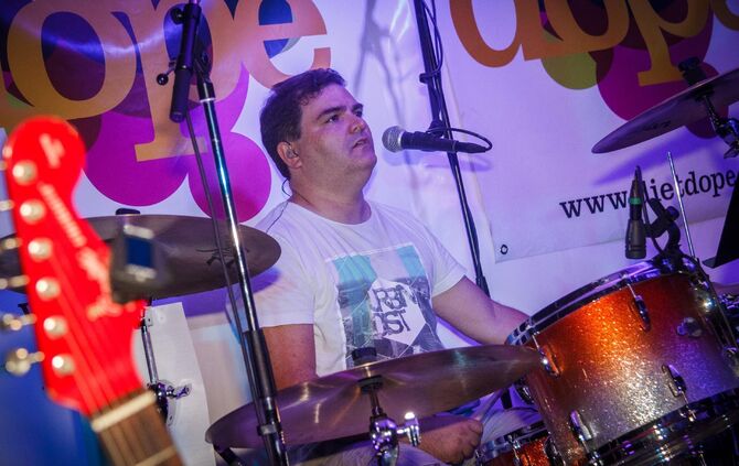 Leuchtender Weinberg zwischen Beutelsbach und Schnait_34