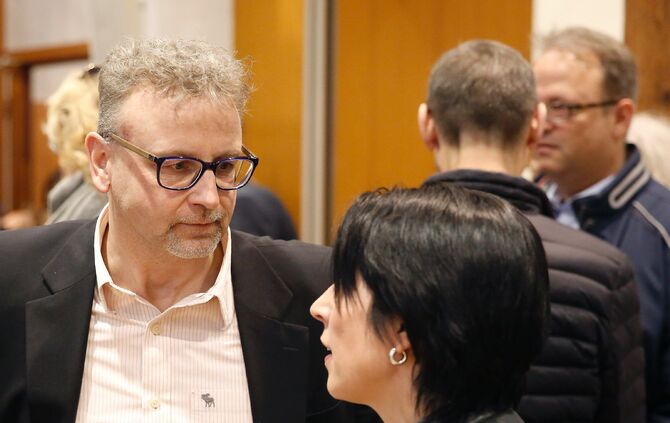 Jochen Müller erneut zum Bürgermeister in Korb gewählt - Bild 16_15