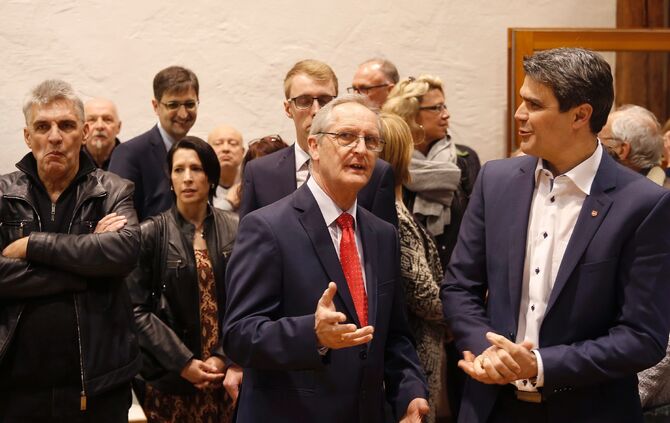 Jochen Müller erneut zum Bürgermeister in Korb gewählt - Bild 07_23