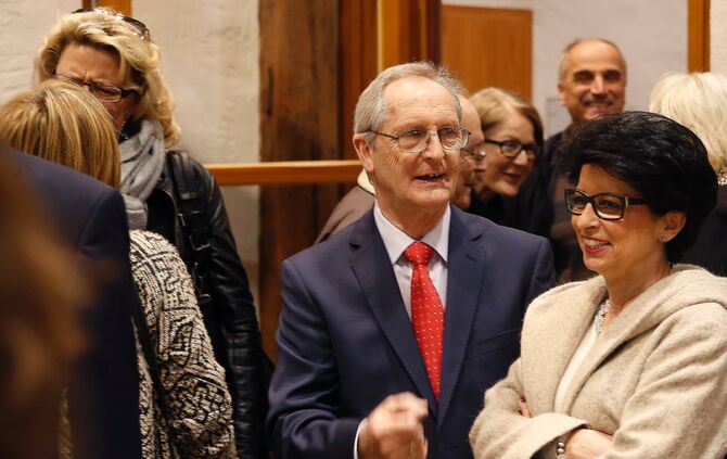 Jochen Müller erneut zum Bürgermeister in Korb gewählt - Bild 06_24