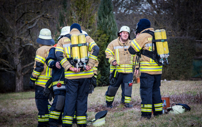 Gartenbesitzer erleidet schwere Verbrennungen - Bild 01_21