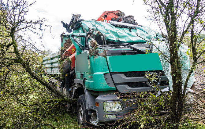 Kipplaster Unfall 18.09._0