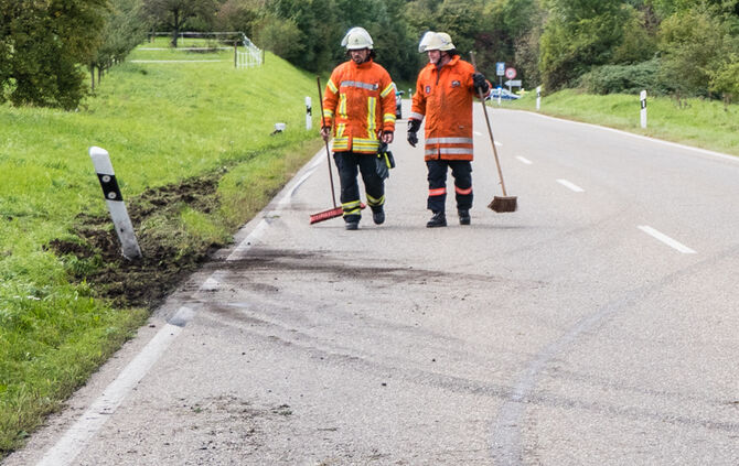 Kipplaster Unfall 18.09._13