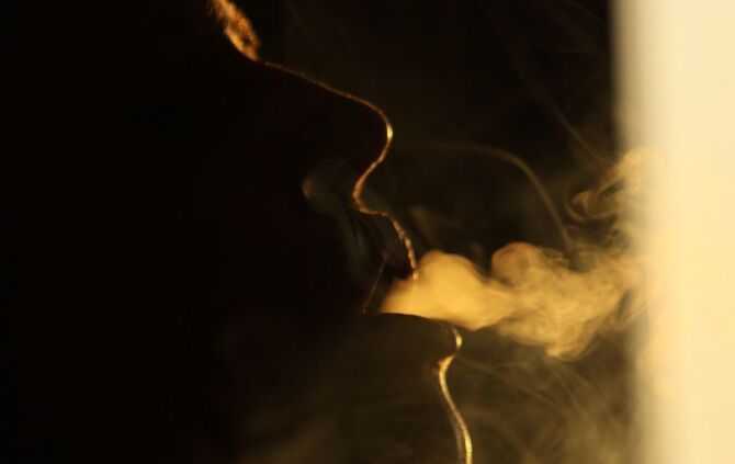 smoke-2012502_1920_0