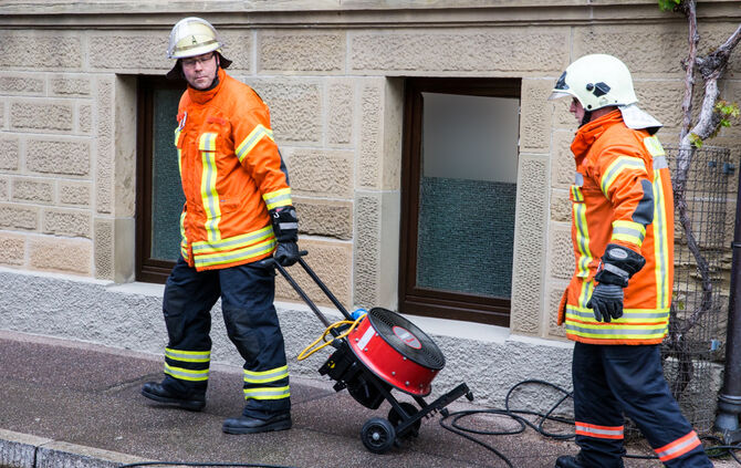 Küchenbrand - drei Verletzte - Bild 07_4