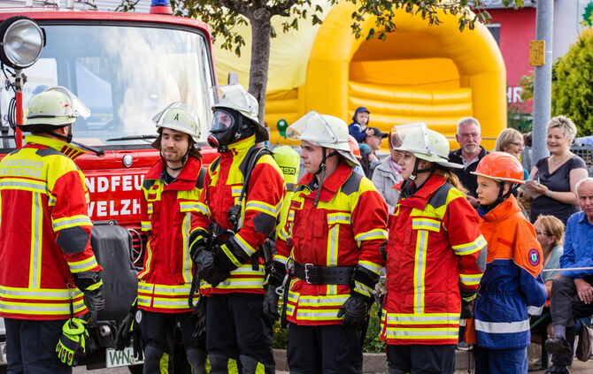 Die Feuerwehr zeigt ihr Können - Bild 03_5