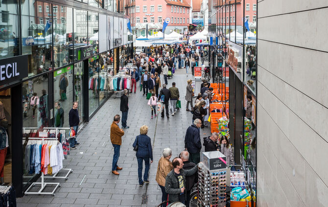 Ostermarkt füllt die Innenstadt - Bild 61_60