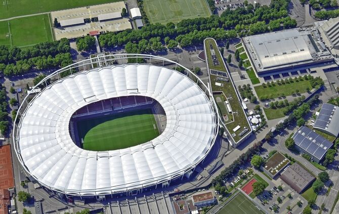 Neues Stadiondach Mercedes-Benz Arena_5